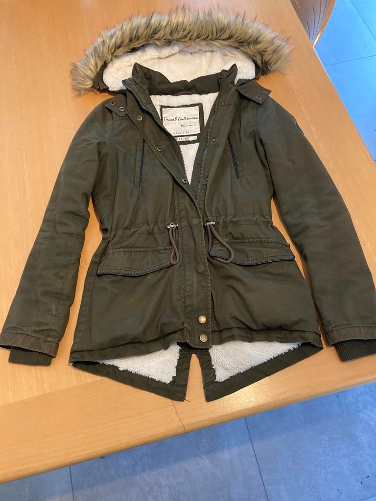 Zeer warme kaki jas van Lola Liza maat XXS, Ophalen, Gebruikt, Lola Liza, Jas