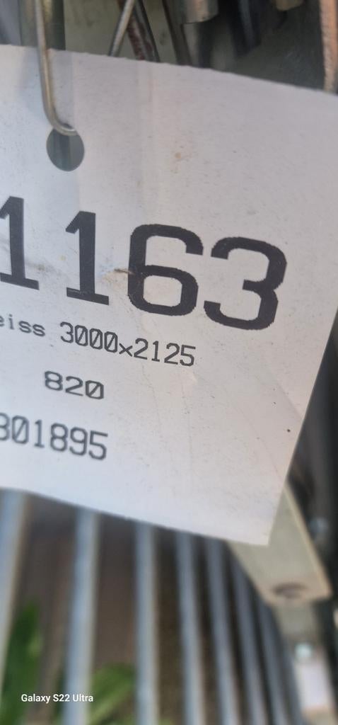Garage portier 150 euro nieuw!!, Doe-het-zelf en Bouw, Glas en Ramen, Ophalen