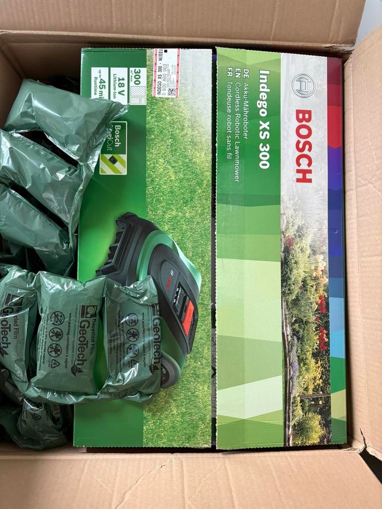 Indego XS 300 BOSCH, Enlèvement, Comme neuf