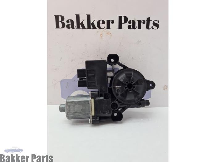 Moteur de vitre portière d'un Volkswagen Polo, -, Volkswagen, -, 3 mois de garantie