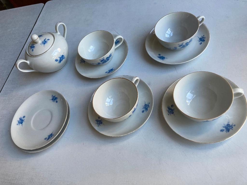 Tasses et sucrier, Enlèvement ou Envoi, Utilisé, Porcelaine, Tasse(s) et/ou soucoupe(s)