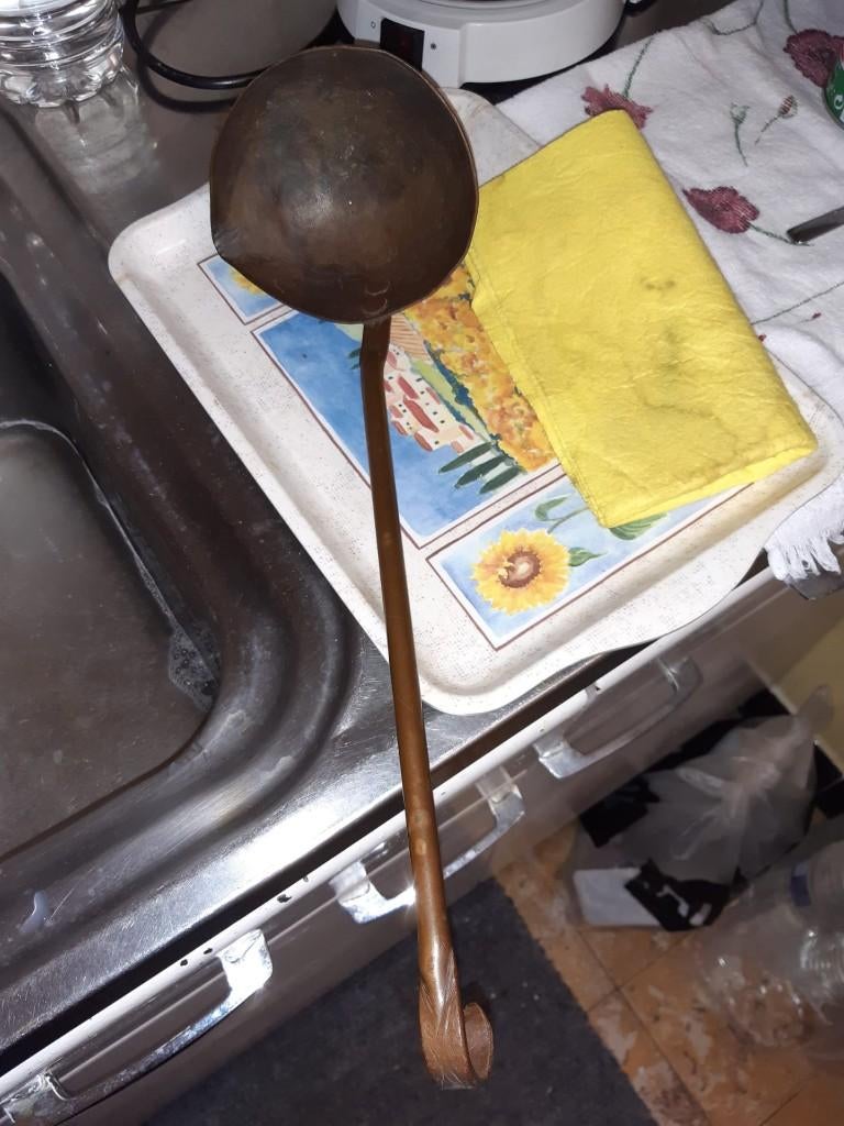 Très ancienne louche en cuivre, Antiek en Kunst, Antiek | Bestek, Ophalen of Verzenden