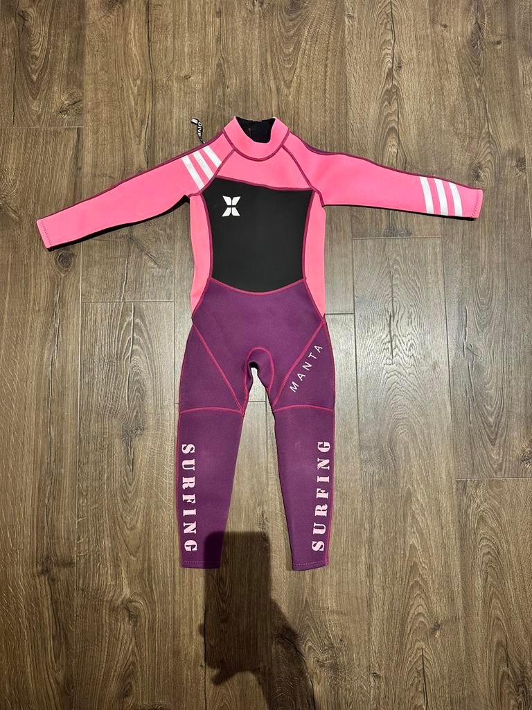 Wetsuit 5-6 ans jamais utilisé, 3 mm, Ophalen of Verzenden, Zo goed als nieuw