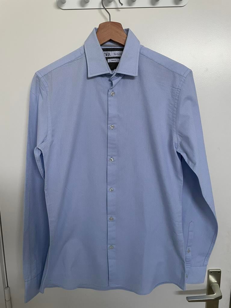 Slim lichtblauw overhemd van ZARA — goede deal, Ophalen of Verzenden, Zo goed als nieuw, Blauw, Halswijdte 38 (S) of kleiner