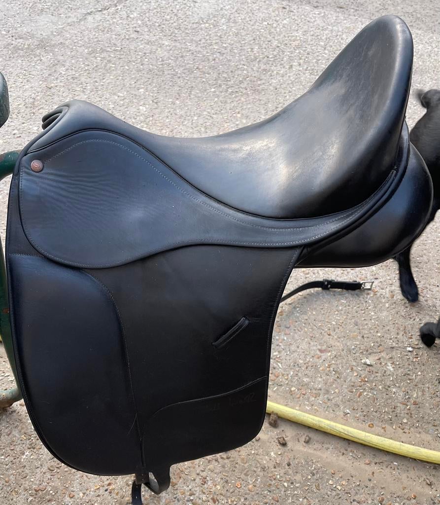 BATES Isabell werth zadel 17,5 inch, Dieren en Toebehoren, Ophalen of Verzenden, Gebruikt, Dressuur