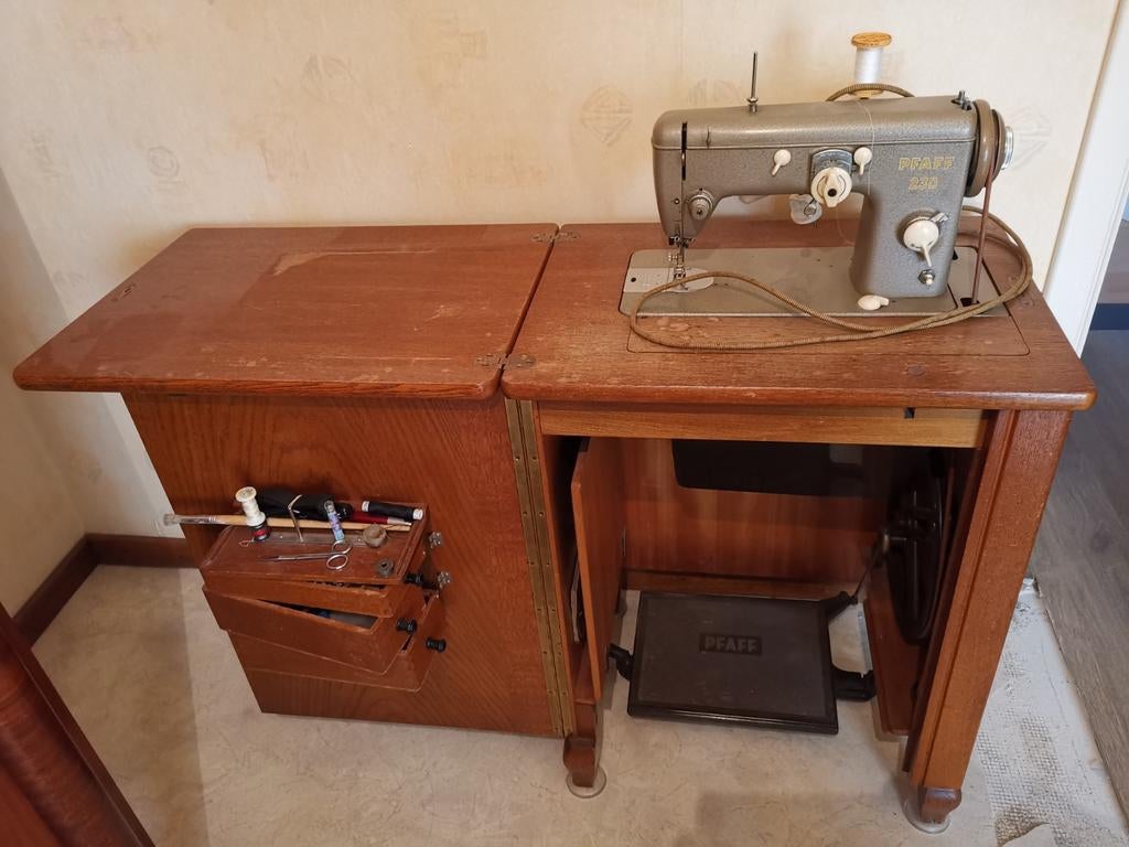 Pfaff 230 naaimachine, Ophalen