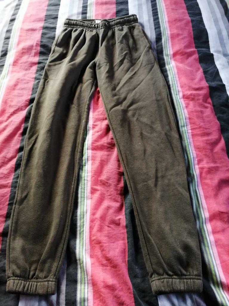 •	TRAININGSBROEK KAKI MERK PRIMARK – MAAT S •, Ophalen of Verzenden, Gedragen, Maat 46 (S) of kleiner, Primark