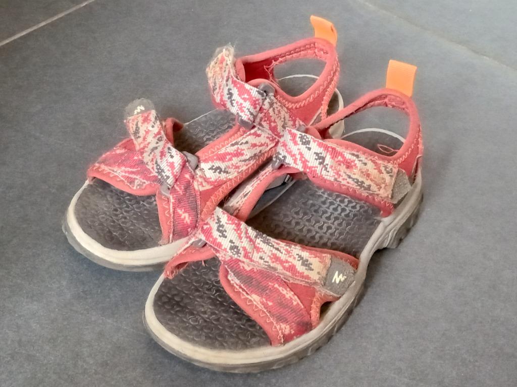 Sandales de randonnée de taille 28/29, Garçon ou Fille, Quechua, Enlèvement, Utilisé