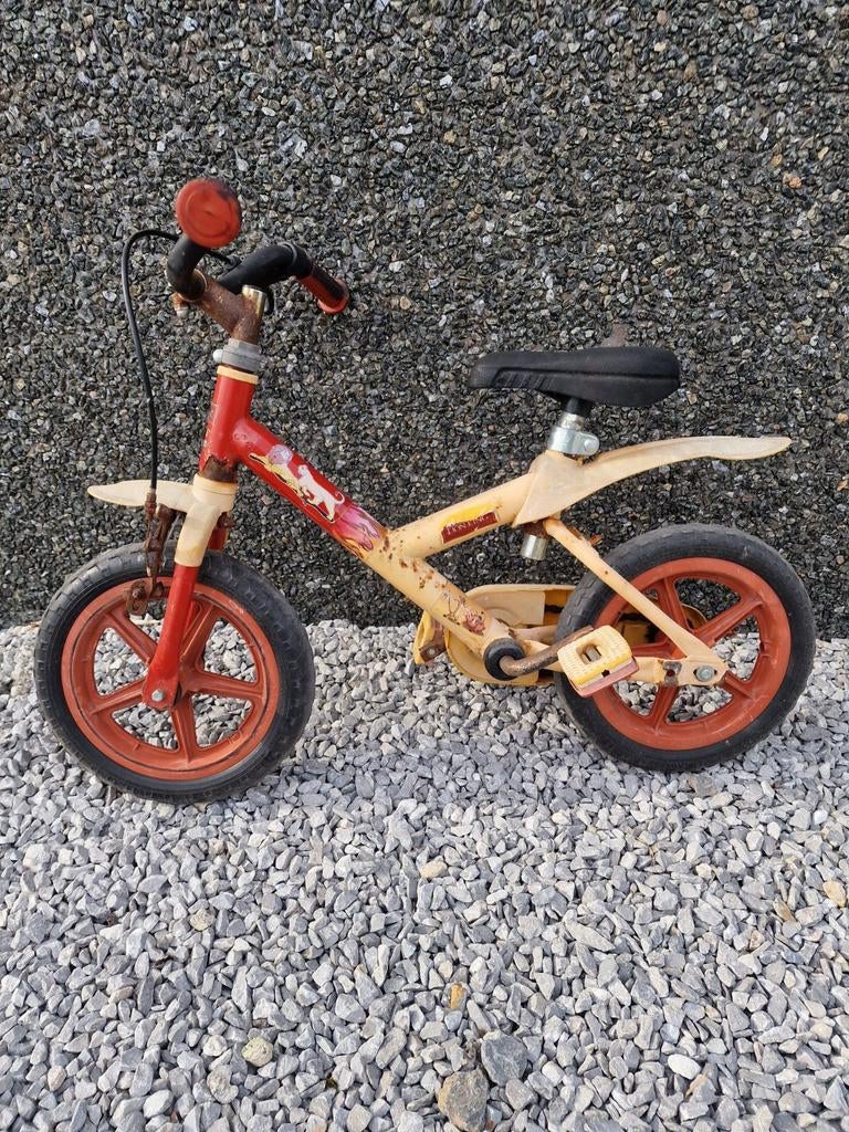 Lion King peuterfiets, Fietsen en Brommers, Ophalen, Zijwieltjes, Gebruikt, Minder dan 16 inch