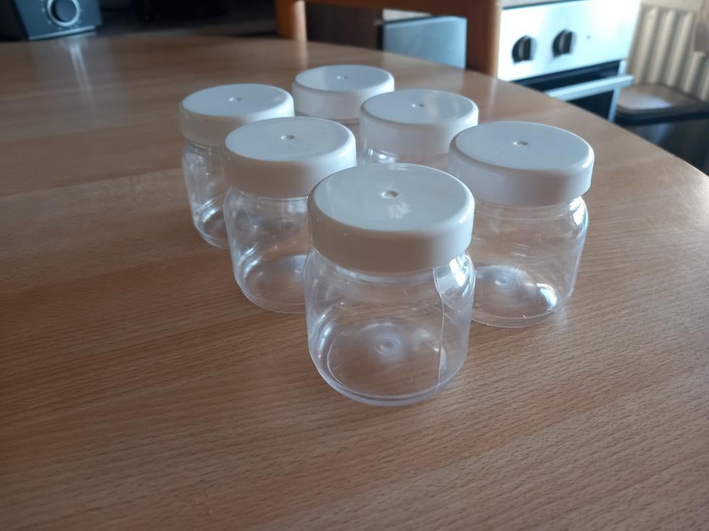 6 pots,plastique 150gr, Enlèvement ou Envoi, Comme neuf