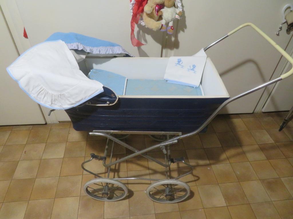 Vintage poppenwagen met toebehoren, Antiek en Kunst, Ophalen