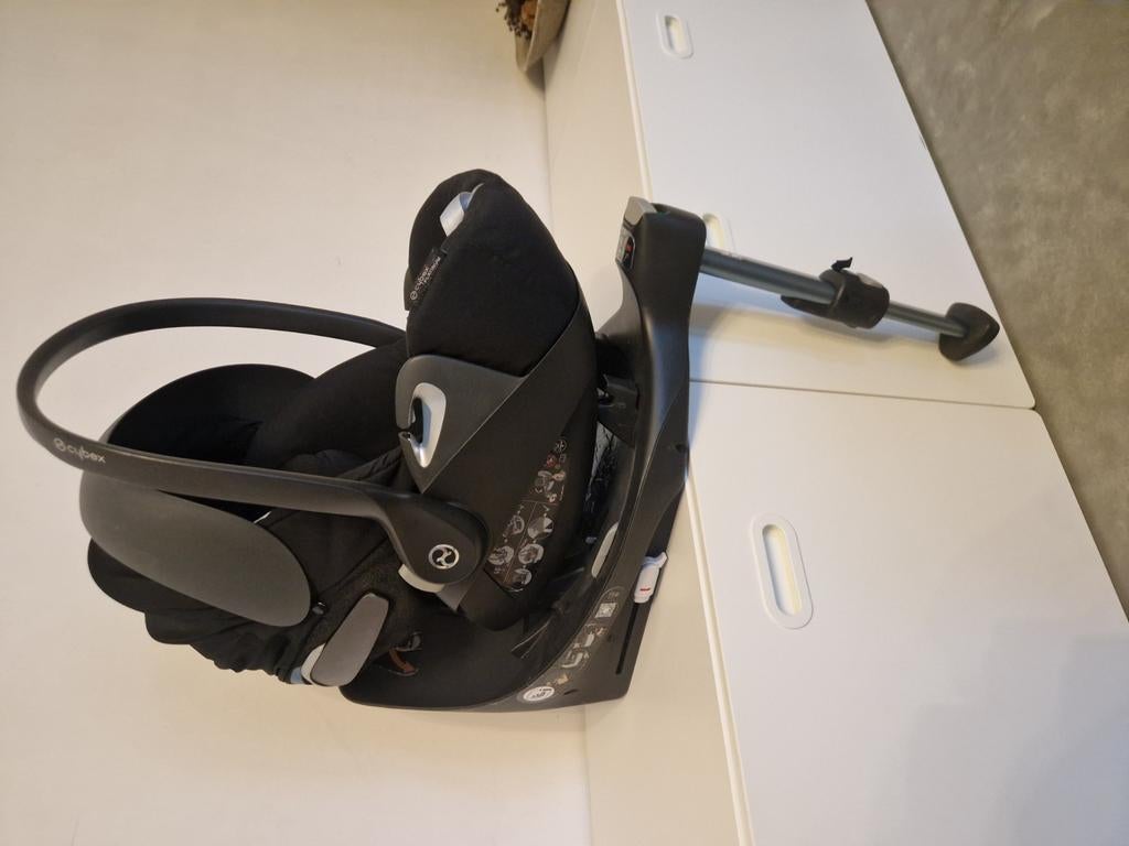 Cybex Cloud Z i-size. Met verkleinkussen voor newborn., Enlèvement, Utilisé