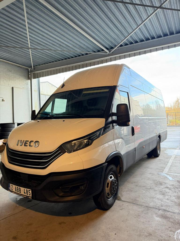 IVECO DAILY 50C - 210 PK HI - MATIC, Autos, Achat, Noir, Diesel, Automatique