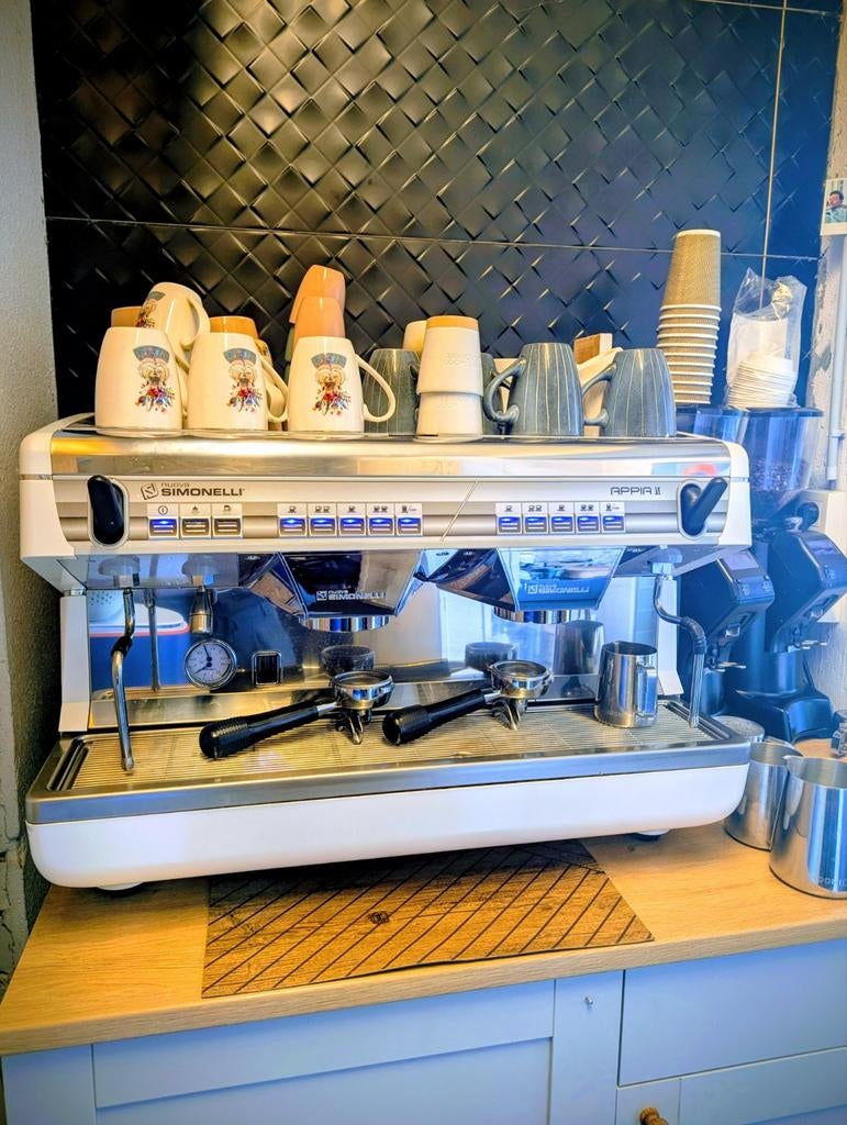 Nuova Simonelli Appia II – 2 Groeps – Perfect onderhouden, Enlèvement