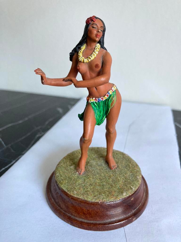 Souvenir d'une danseuse de hula hawaïenne, Enlèvement ou Envoi