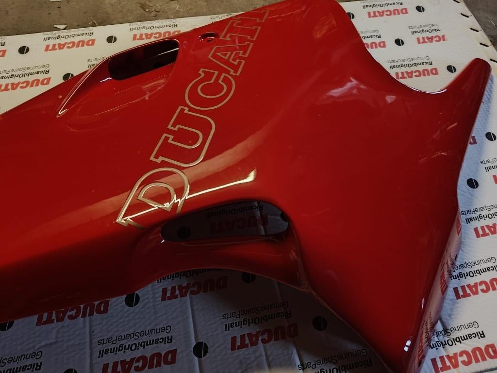 DUCATI 900SS 1997 KUIP LINKS ROOD NIEUW, Motoren, Ophalen, DUCATI, Nieuw, Jackierogier@outlook.be