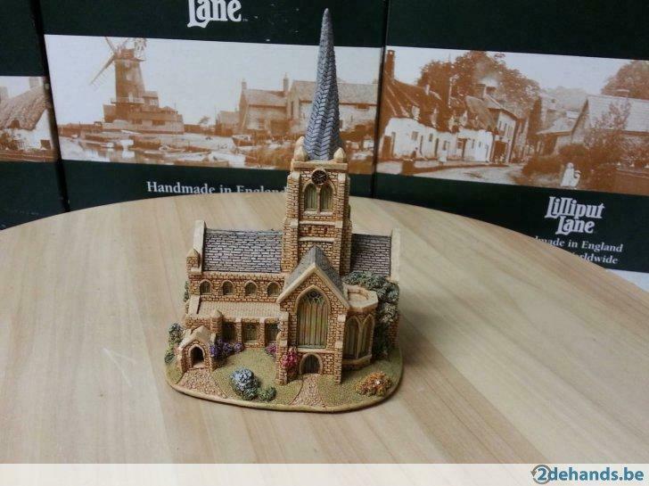 Lilliput Lane L2658 The Crooked Spire, Chesterfield, Hobby & Loisirs créatifs, Modélisme | Autre, Neuf, Enlèvement ou Envoi