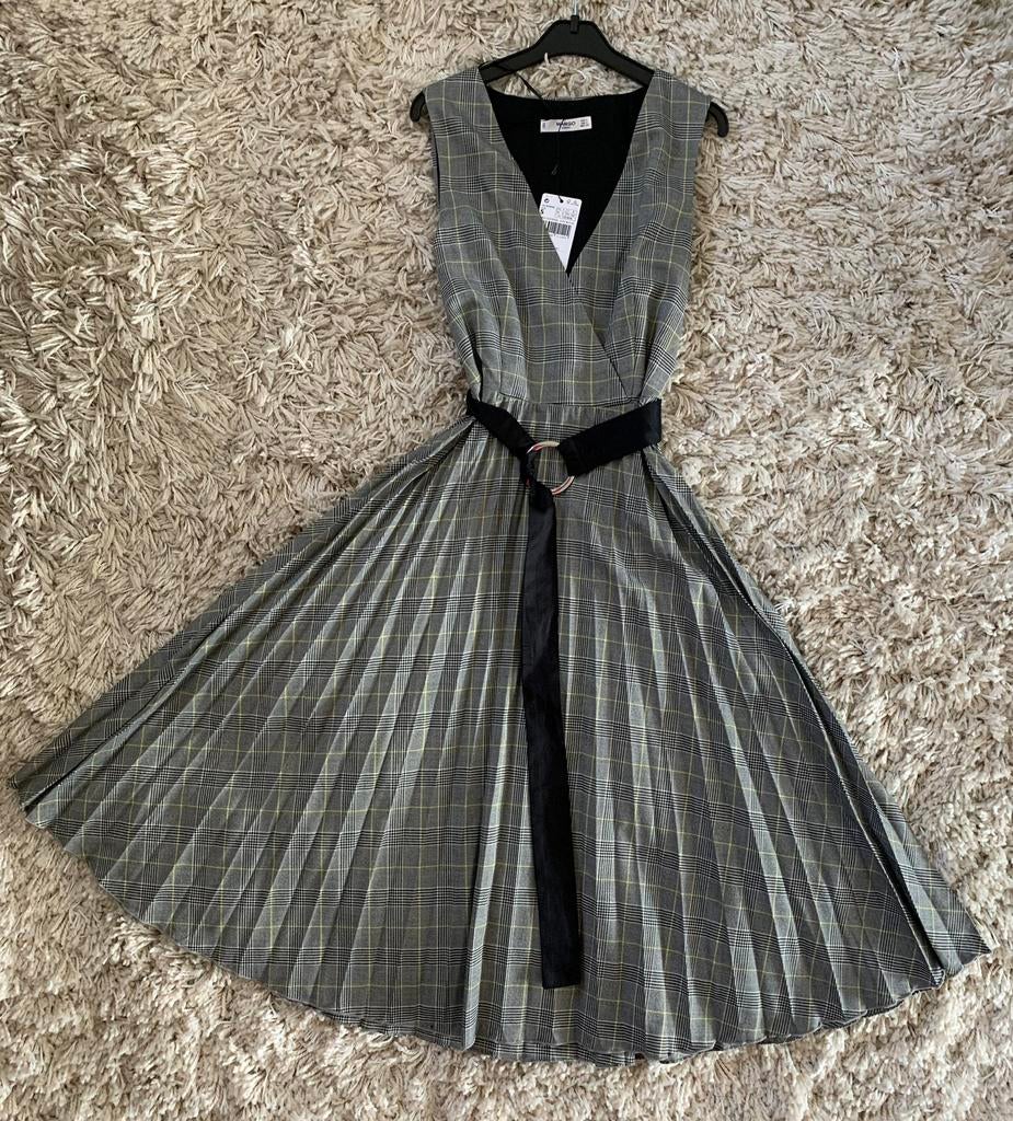 Robe Mango taille 36, Vêtements | Femmes, Neuf, Enlèvement ou Envoi, Taille 36 (S), Sous le genou