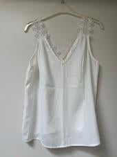 Topje (M/L) nieuw, Taille 38/40 (M), Enlèvement ou Envoi, Kilky, Blanc