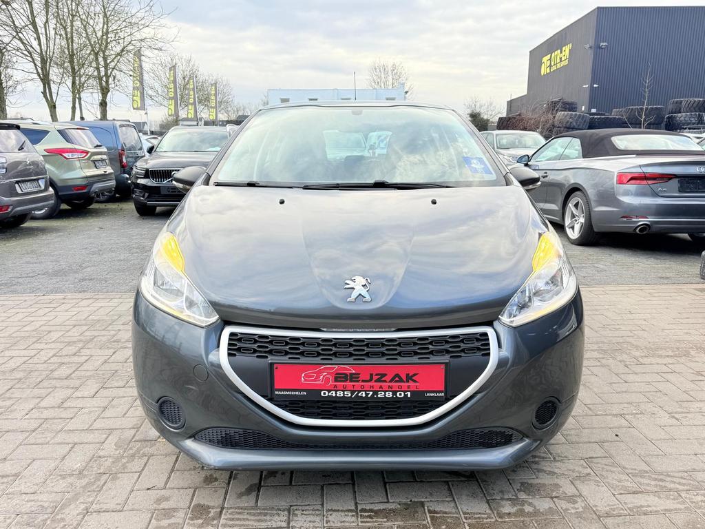 Peugeot 208 1.0i Benzine  84.000 km 1 jaar garantie, Auto's, https://public.car-pass.be/vhr/3a6fb0cc-1fb2-4207-af44-f8e07b79828b