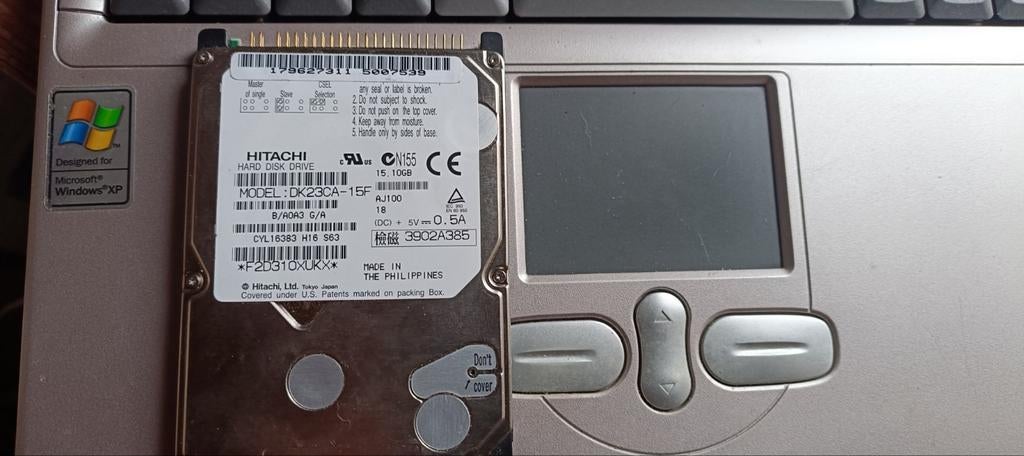 Hitachi data schijf uit XP tijdperk, Informatique & Logiciels, Disques durs, Utilisé, Laptop, Autres connexions, Enlèvement