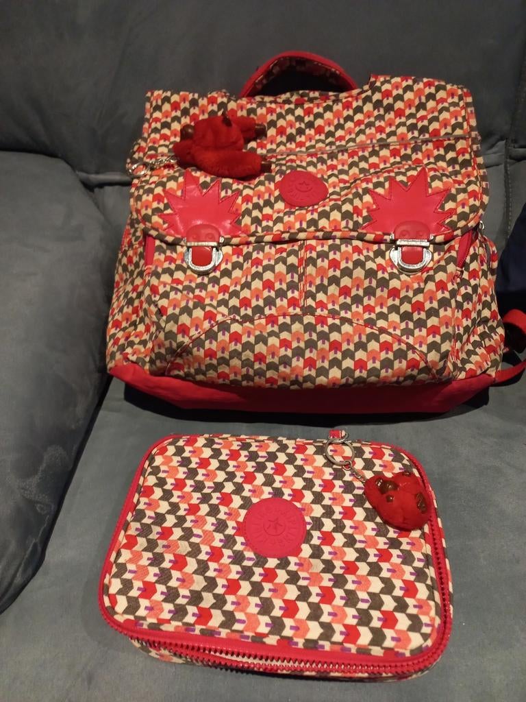 Très joli cartable Kipling avec son plumier, Enlèvement ou Envoi, Comme neuf