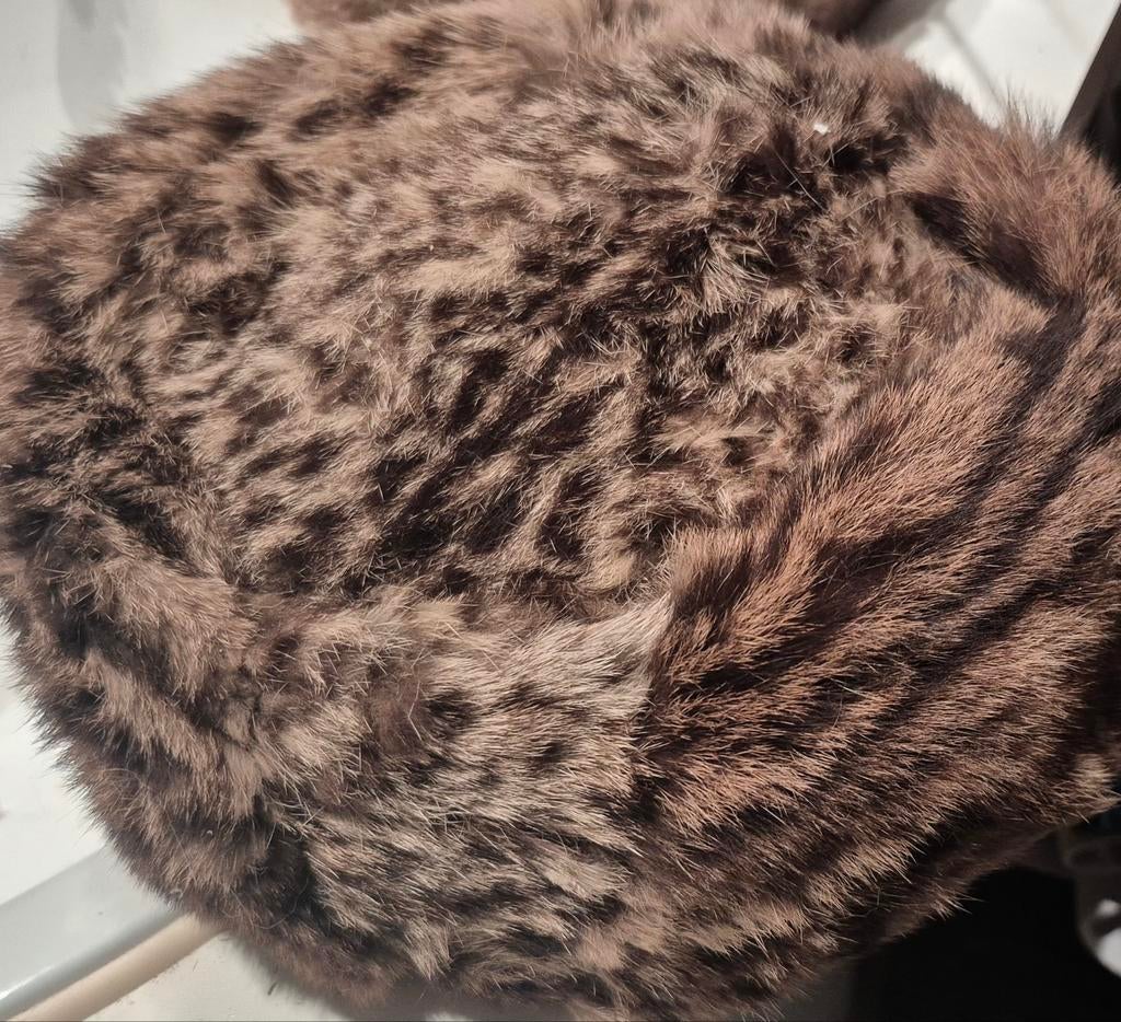 Vintage handgemaakte bontmuts (echte ocelot of luipaard), Kleding | Dames, ANDERE, Ophalen of Verzenden, Gedragen, Muts