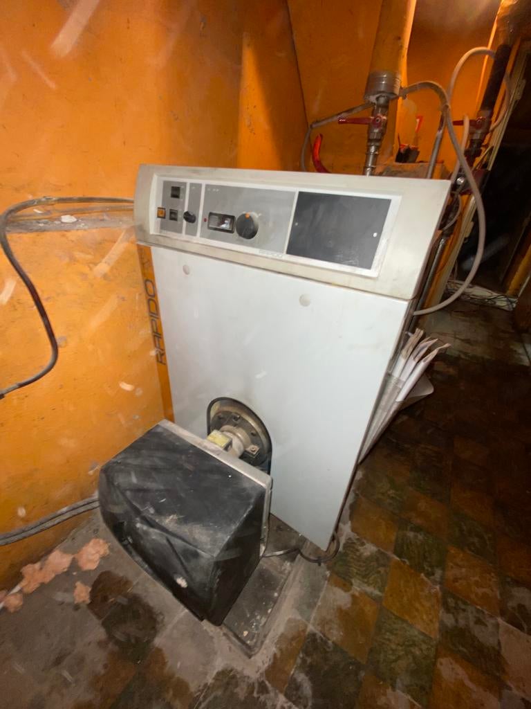 Mazoutketel Rapido, Doe-het-zelf en Bouw, Chauffageketels en Boilers, Ophalen, Zo goed als nieuw