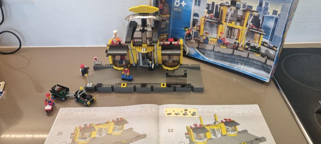 lego 4513 trein station 9v, Ophalen of Verzenden, Gebruikt, Complete set, Lego