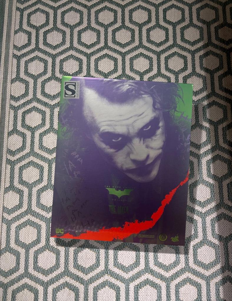 Hot Toys DX33AE TDK Trilogy The Joker (Artisan Edition), Verzamelen, Ophalen of Verzenden, Nieuw