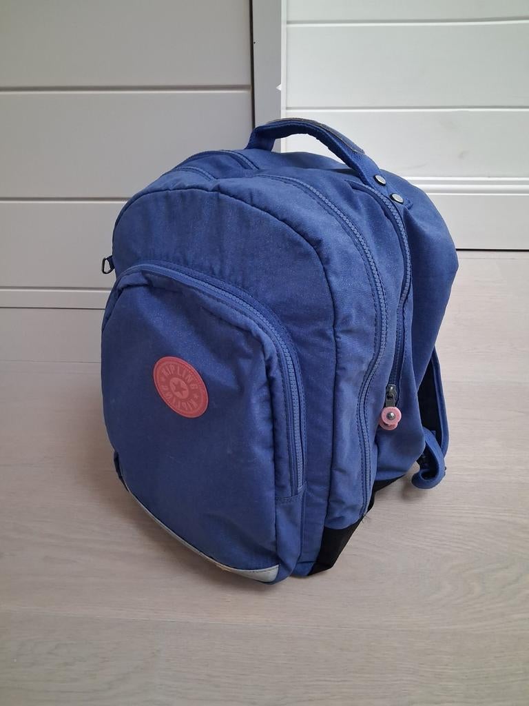 Cartable Kipling 3 compartiments zippés en parfait état, Enlèvement, Comme neuf, Bleu, Sac à dos