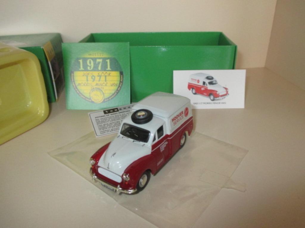 Vanguards / Morris Minor Van (Hoover) / 1:43 / Mint in box, Ophalen of Verzenden, Nieuw, Auto, Vanguards