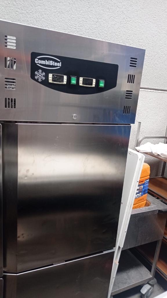 Frigo-Diepvries  Combisteel, Ophalen, Gebruikt, Koelen en Vriezen