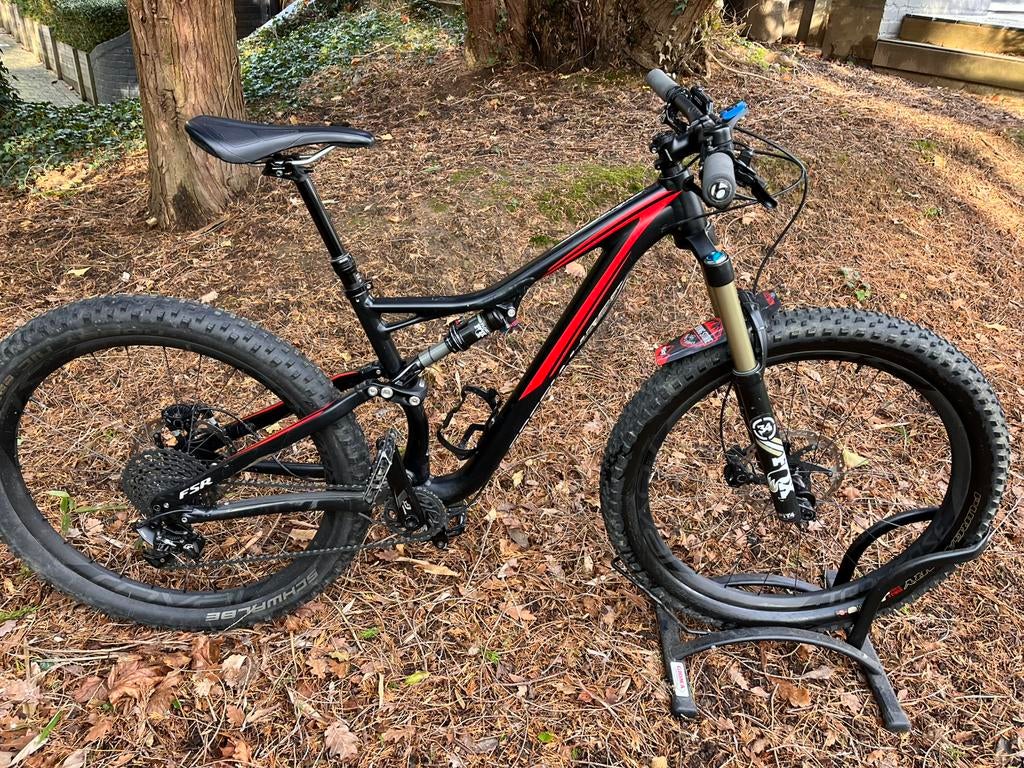 MTB Specialized Stumpjumper M - carbon wielen, Fietsen en Brommers, Fietsen | Mountainbikes en ATB, Gebruikt, Overige merken, Fully