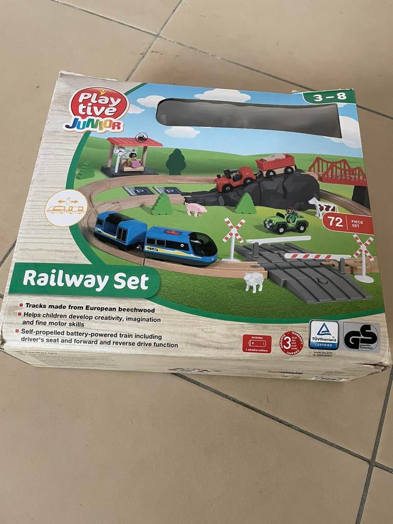 Trein op houten rails, Ophalen, Zo goed als nieuw