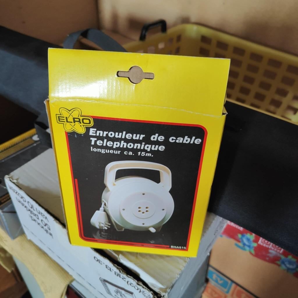 Enrouleur de cable téléphonique, Enlèvement, Neuf