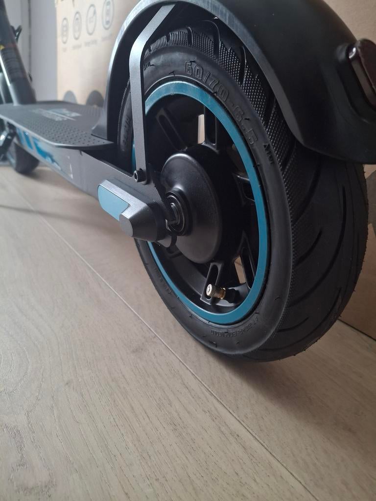 TROTTINETTE ÉLECTRIQUE NEUVE EN BOÎTE + FACTURE ET GARANTIE, Vélos & Vélomoteurs, Trottinettes, Enlèvement ou Envoi, Neuf, Step électrique (E-scooter)