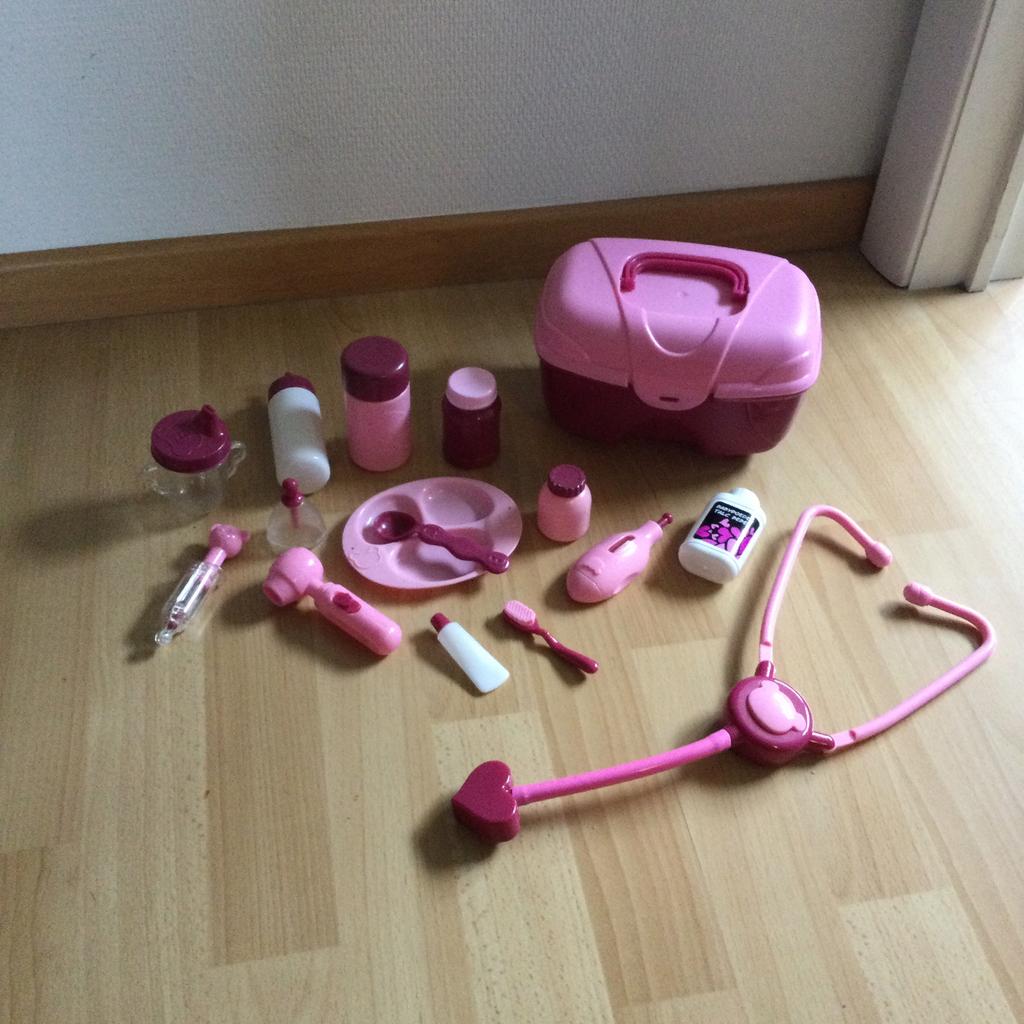 Poppen verzorgingsset, Kinderen en Baby's, Speelgoed | Poppen, Ophalen, Zo goed als nieuw