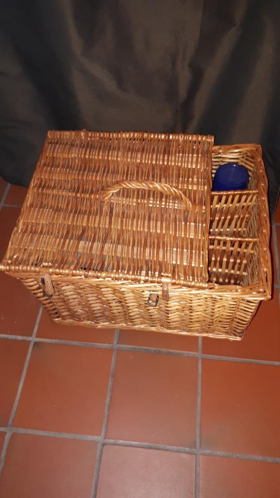Picknick mand compleet, 4 personen , Britse merk Optima, Ophalen, Zo goed als nieuw
