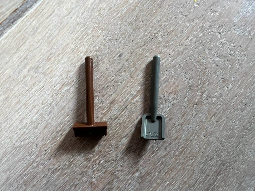 Borstel en schep van Lego, Kinderen en Baby's, Speelgoed | Duplo en Lego, Ophalen of Verzenden, Gebruikt, Losse stenen, Lego
