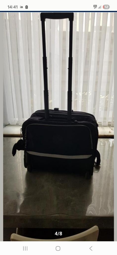 cartable Kipling, Enlèvement