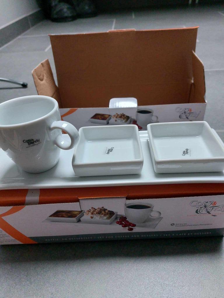 2x koffie en dessertset cosy &trendy nieuw, Ophalen of Verzenden, Nieuw, Kop(pen) en/of Schotel(s)