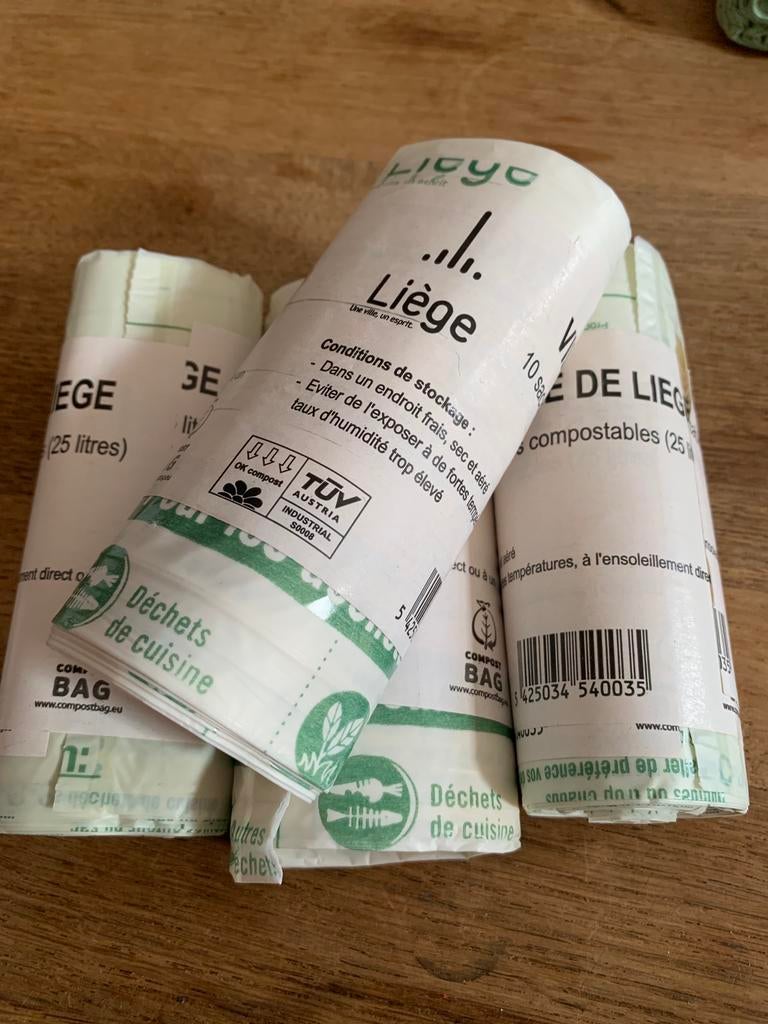 4 rouleaux de 10 sacs compostables Ville de Liège, Ophalen, Zo goed als nieuw