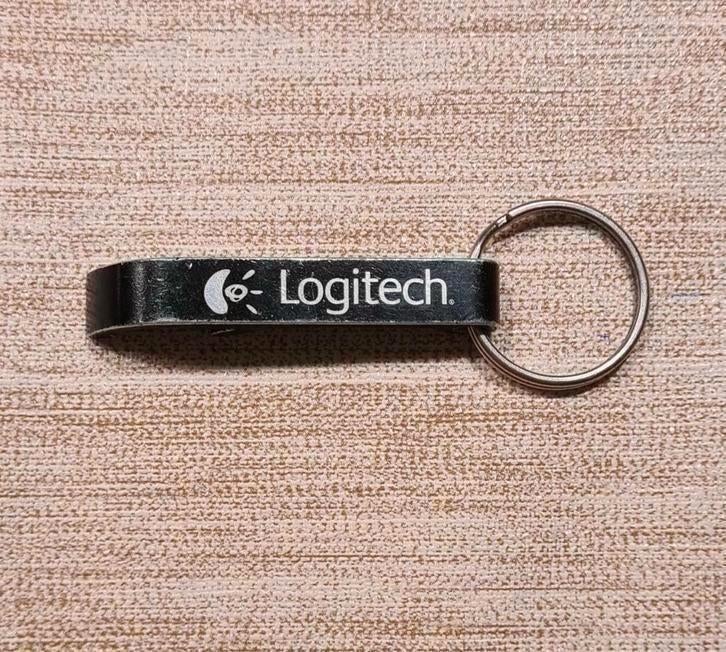 Sleutelhanger/flesopener "Logitech", Ophalen of Verzenden, Gebruikt, Overige typen