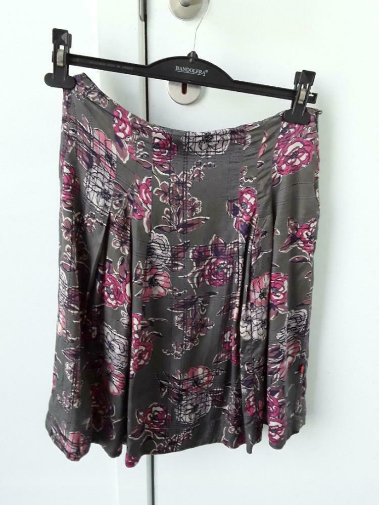 Grijze rok met bloemen en onderrok Jackpot maat 36, Kleding | Dames, Ophalen of Verzenden, Gedragen, Maat 36 (S), Knielengte