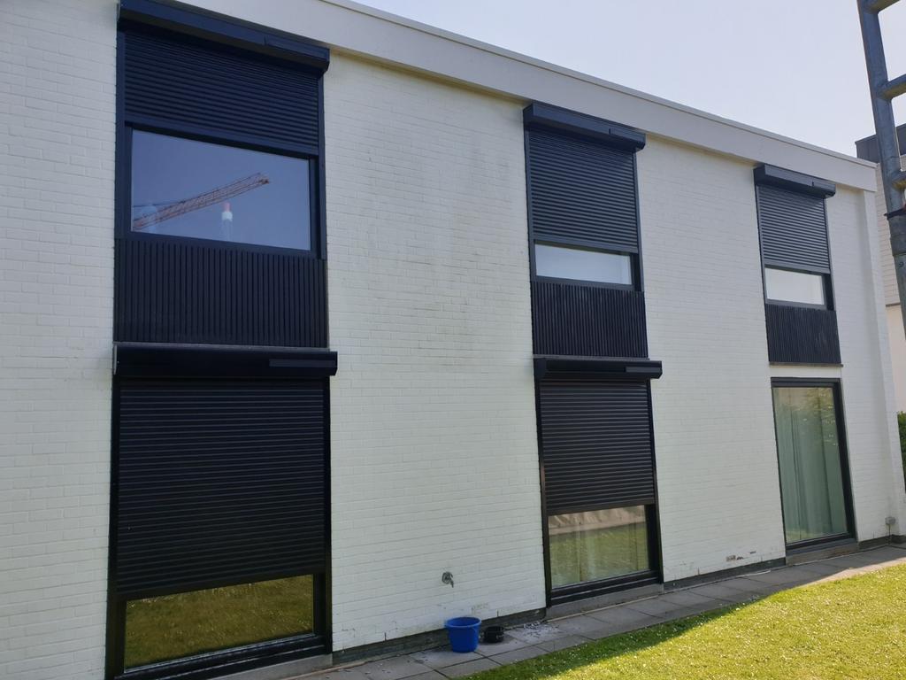 Rolluiken screens luifels terrasoverkapping voorzetrolluik, Diensten en Vakmensen