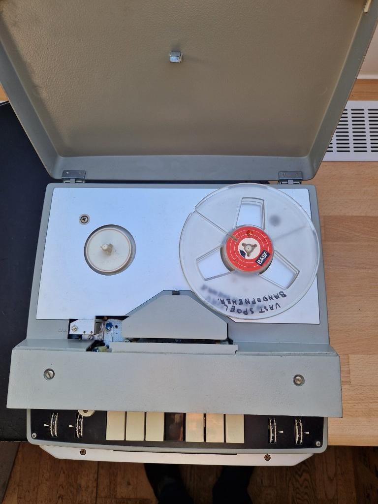 Uher bandopnemer, Ophalen of Verzenden, Defecte bandrecorder, Met banden