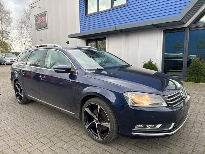 Rétroviseur extérieur droit d'un Volkswagen Passat, Volkswagen, -, 3 mois de garantie, Utilisé