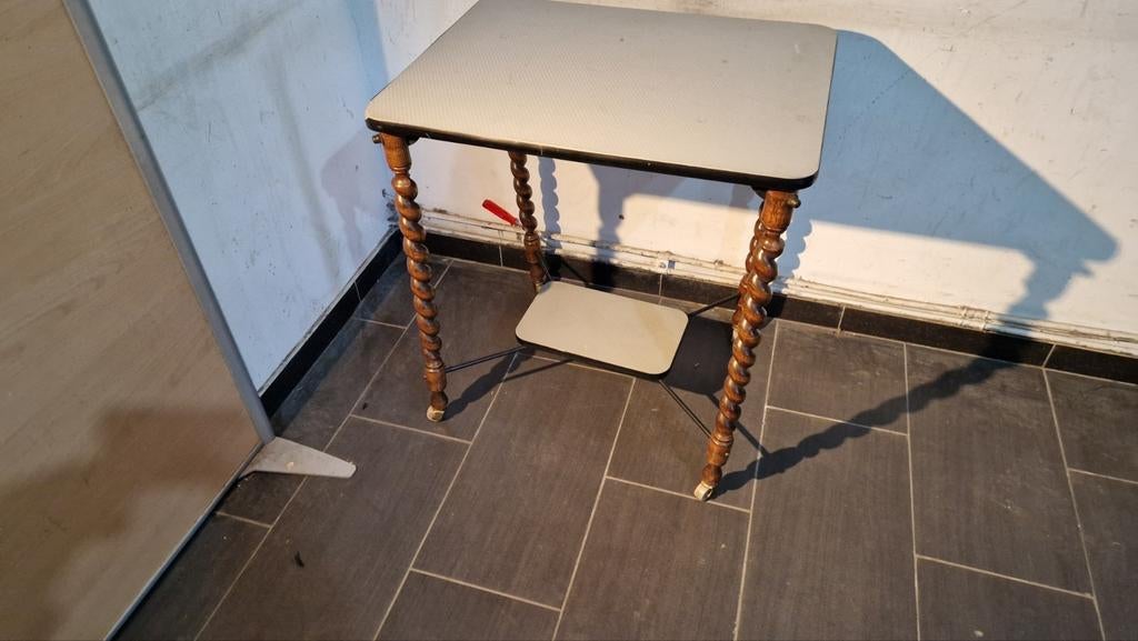 Desserte meuble TV vintage années 1950 formica et roulettes, Enlèvement ou Envoi, Comme neuf