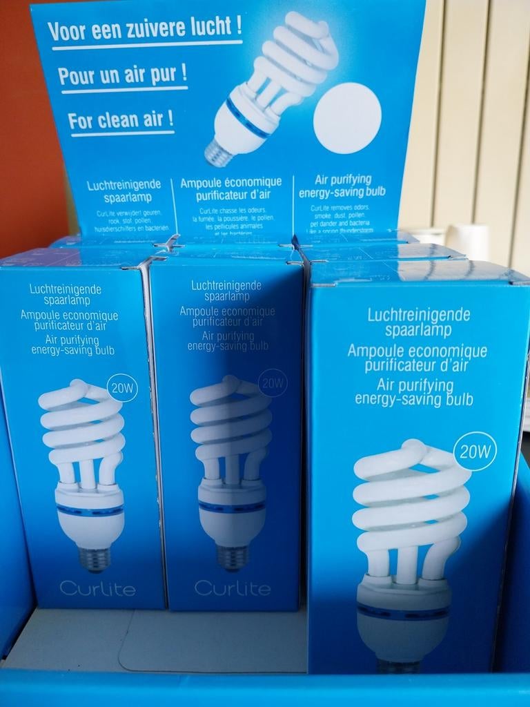 Curlite luchtzuiverende spaarlamp 20 watt e27, Ophalen of Verzenden, Nieuw, E27 (groot), Spaarlamp